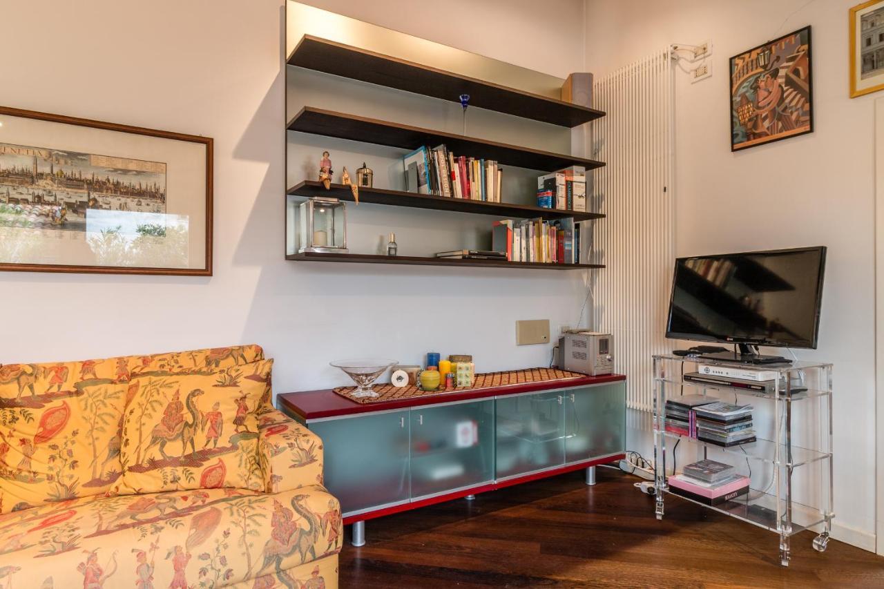 Gold And Red - The Venetian Style With Terrace Apartamento Exterior foto